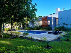 Luxury urban house with private jacuzzi by Sol-Ha